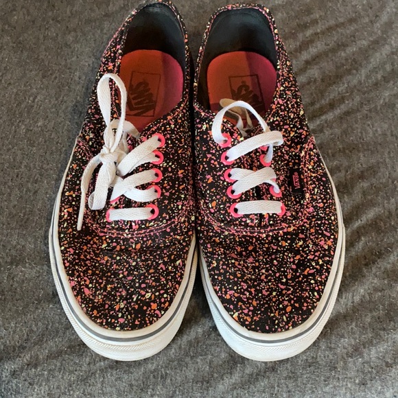 Glow in the dark vans - Picture 1 of 3